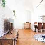 דירה Komfortferienwohnung Mureck-neu-kueche-smart Tv-wifi-parken Frei
