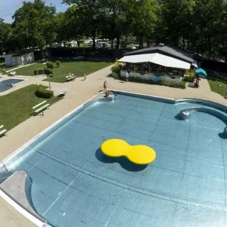 Komfortferienwohnung Mureck-neu-kueche-smart Tv-wifi-parken Frei Lägenhet *